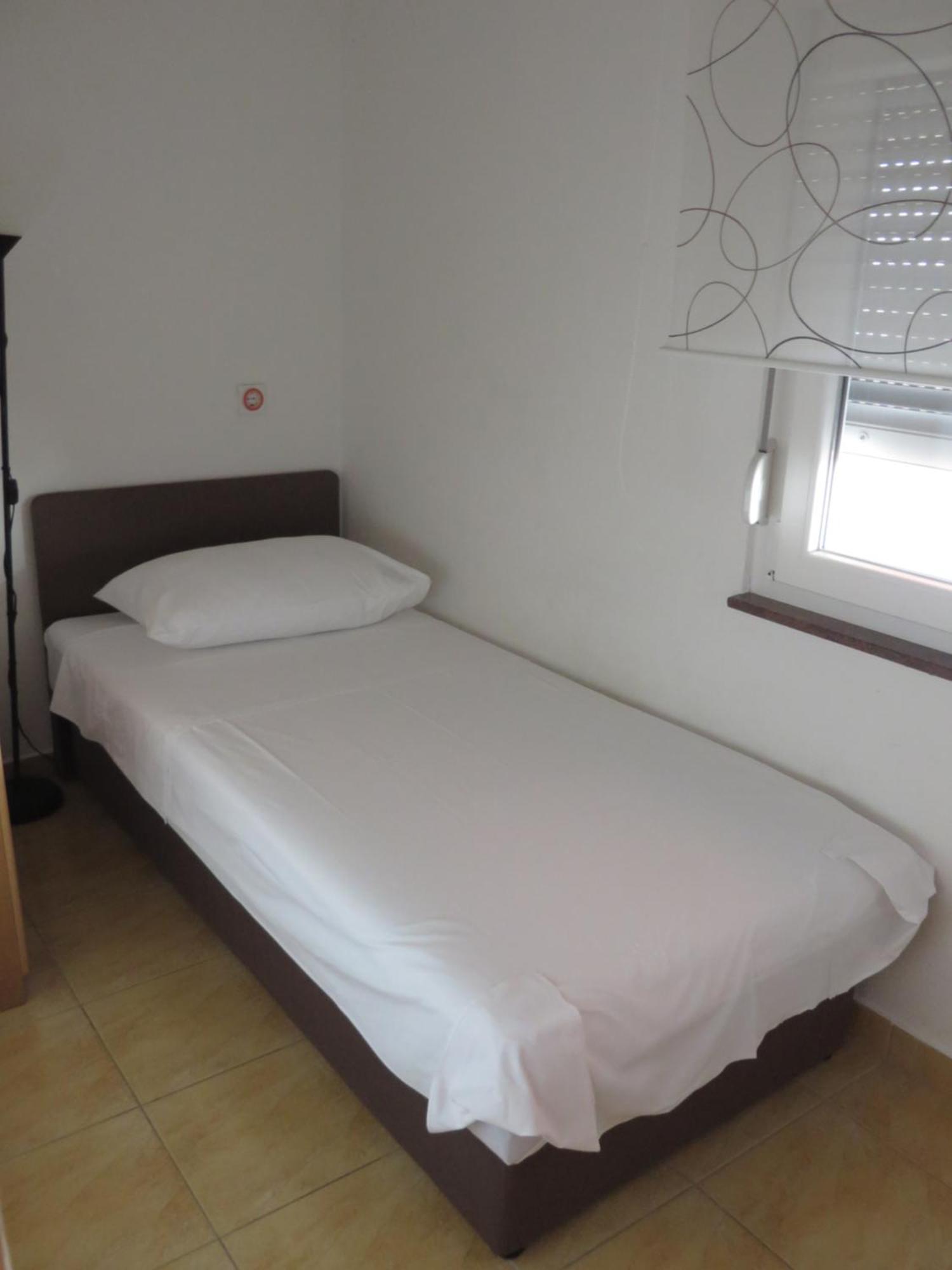 Apartments Gloria Biograd Na Moru Rum bild