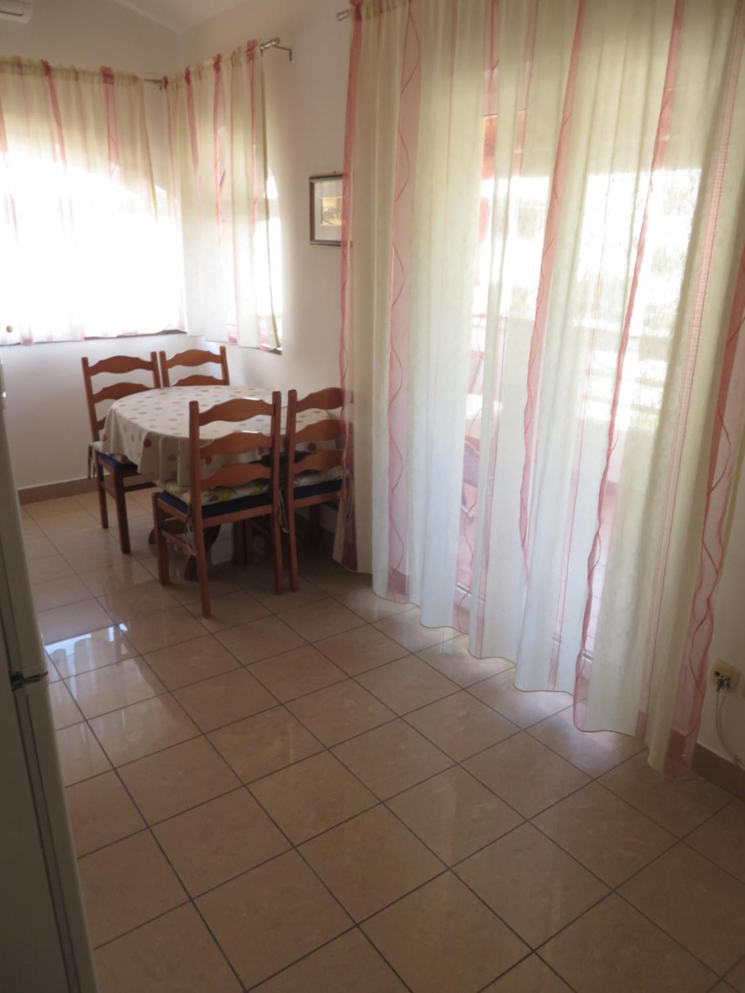 Apartments Gloria Biograd Na Moru Rum bild